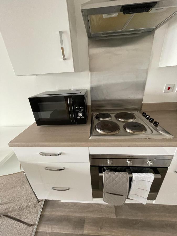Modern 2-Bed Apartment In The Heart Of Salford Quays Zewnętrze zdjęcie